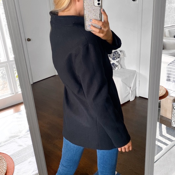 🖤 ELEGANT CONTEMPORARY BLACK COAT! - Picture 5 of 12